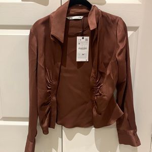 Zara brown button up top. New with tag. Size M.
